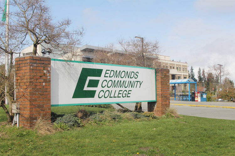 艾德蒙社區學院Edmonds Community College是一個二年制的社區學院
